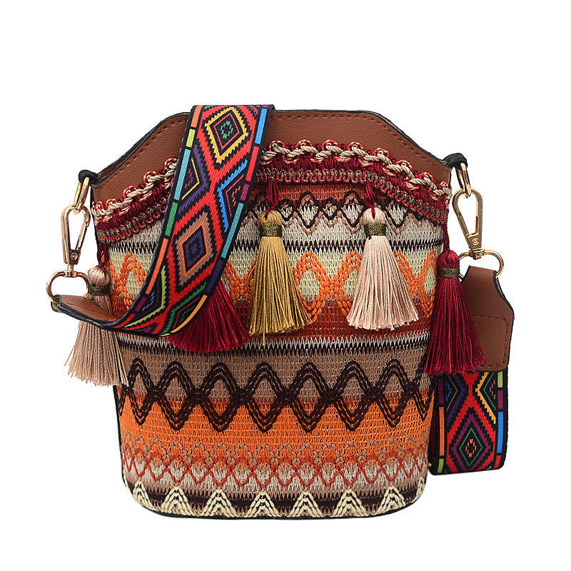 Sumoravibe - Borsa a tracolla bohemien con nappine ricamate